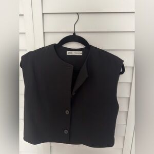 Zara Black Sleeveless Button-Front Vest
